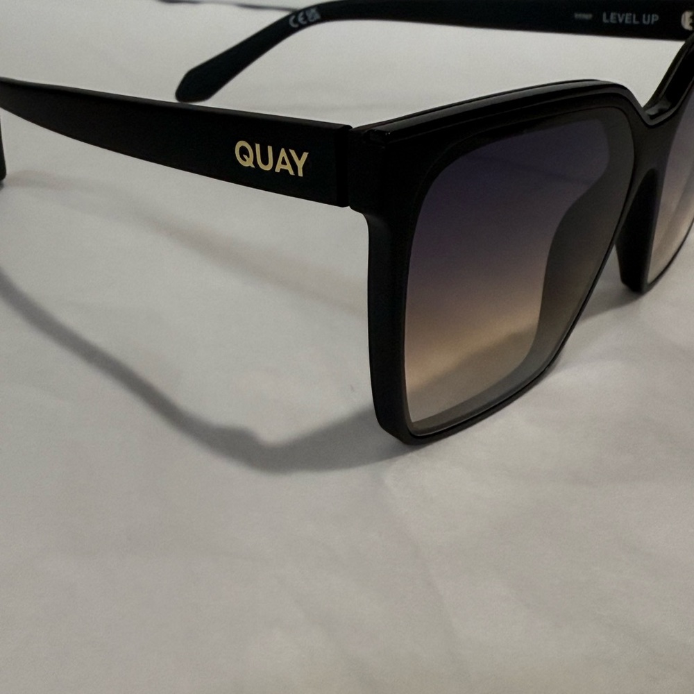 Quay Australia Black Square Gradient Sunglasses - Picture 10 of 12